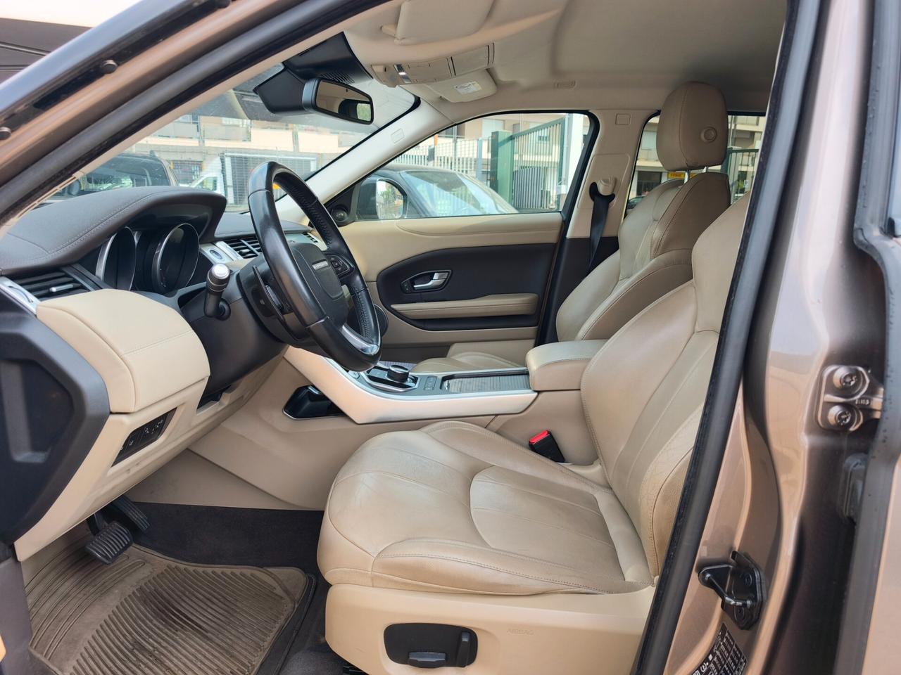 Land Rover Range Evoque 2.0 TD4 150 CV 5p. SE