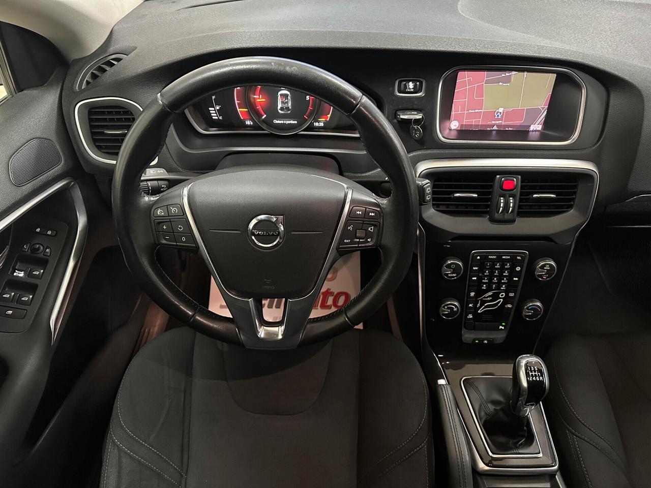 Volvo V40 D2 Momentum