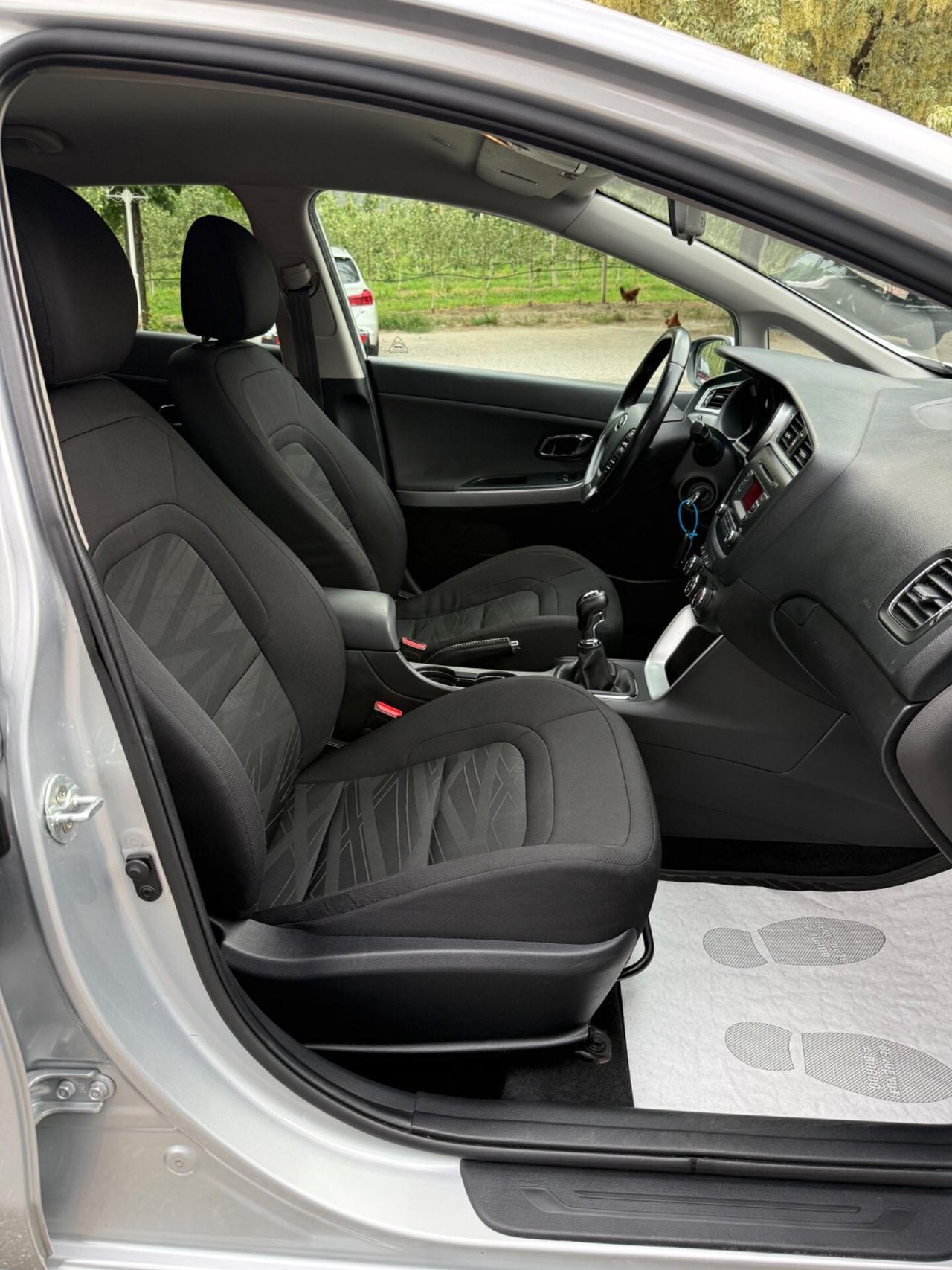 Kia Ceed cee'd 1.4 CRDi 5 porte Cool