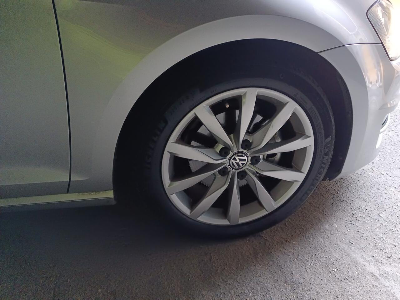Volkswagen Golf Business 2.0 TDI 5p. Highline BlueMotion Technology
