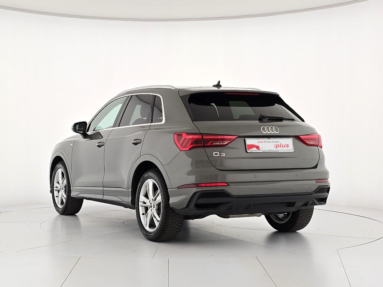 Audi Q3 35 2.0 tdi s line edition s-tronic