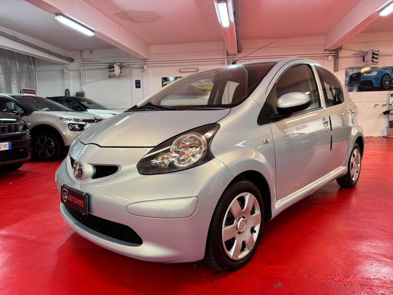 Toyota Aygo 1.0 12V VVT-i 5 porte Sol
