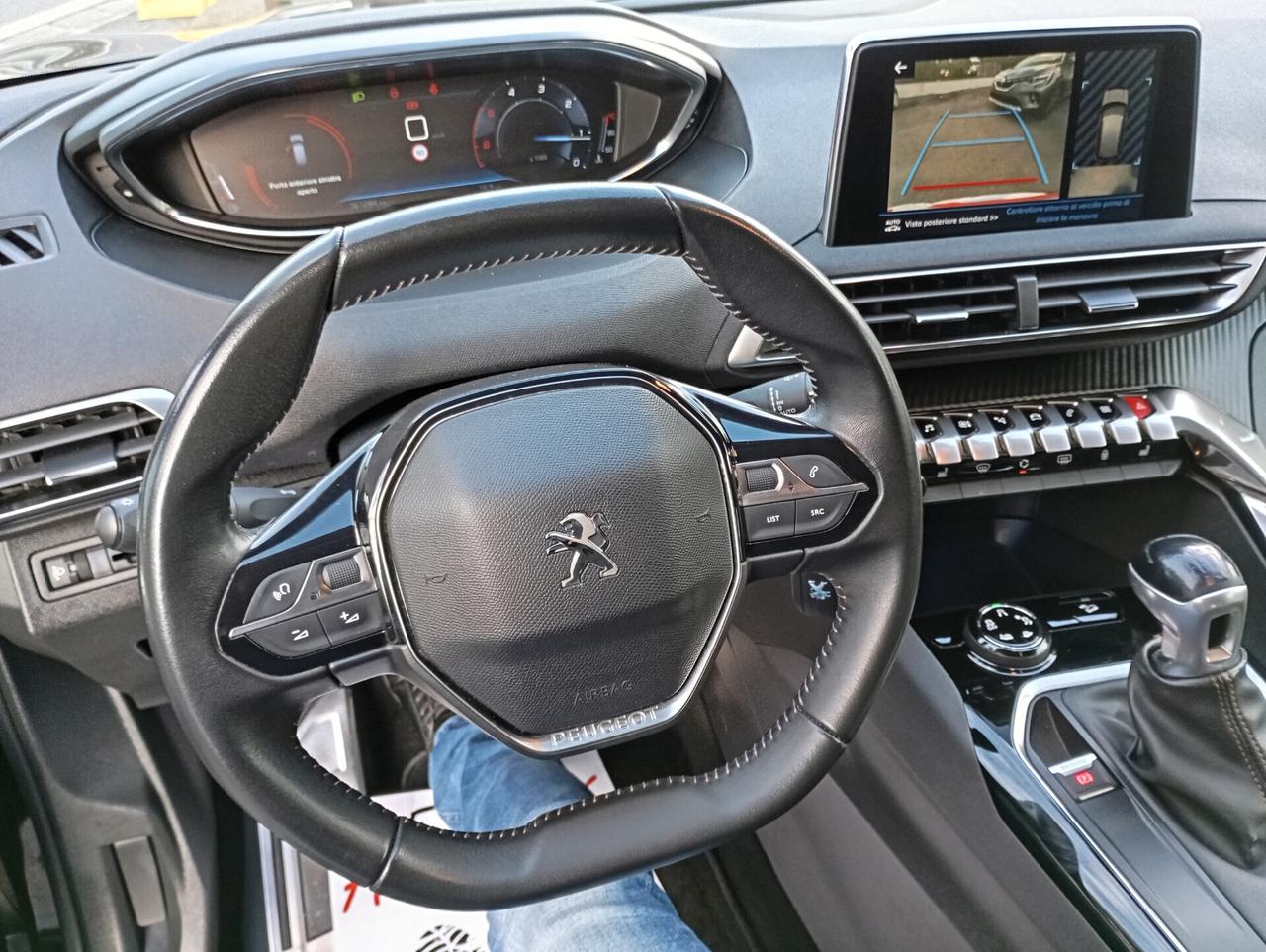 Peugeot 3008 1.5 BlueHDi 130CV Business