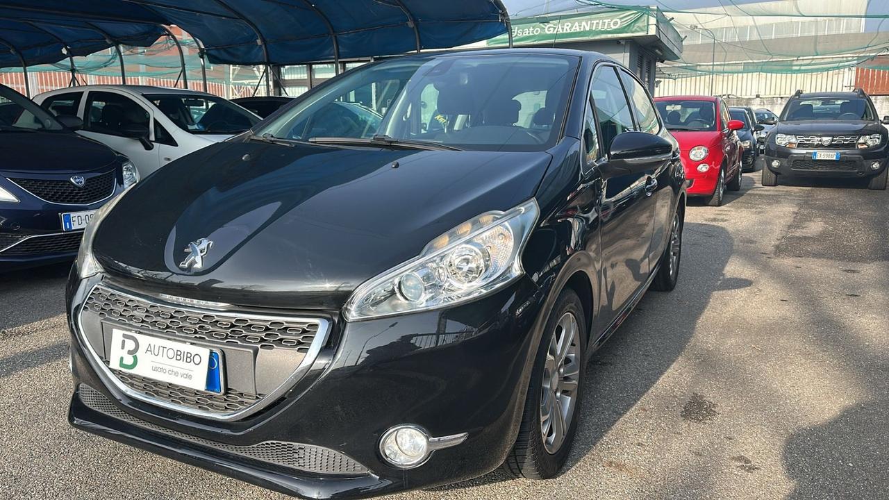 Peugeot 208 1.2 VTi 82 CV 5 porte Allure