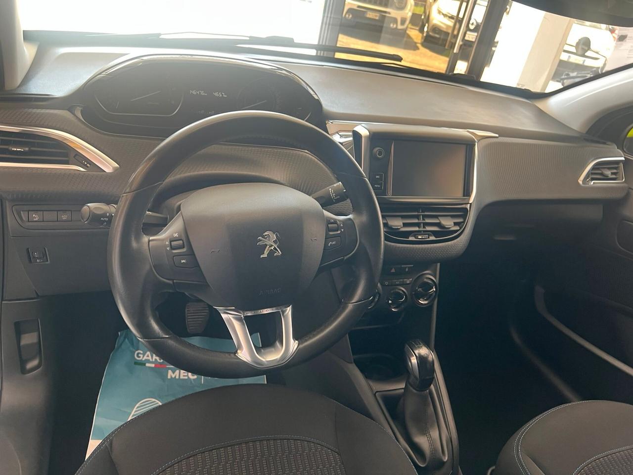 Peugeot 208 BlueHDi 75 5 porte Allure
