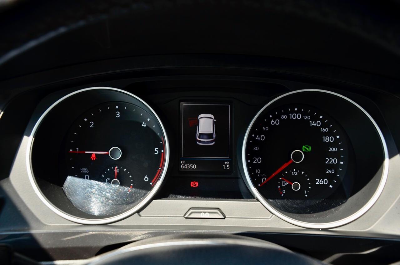 VOLKSWAGEN TIGUAN 2.0 TDI ADVANCED R-LINE 150cv DSG, UFF ITALIANA, EURO 6D, FARI LED, APPLE ANDROID, PERMUTE