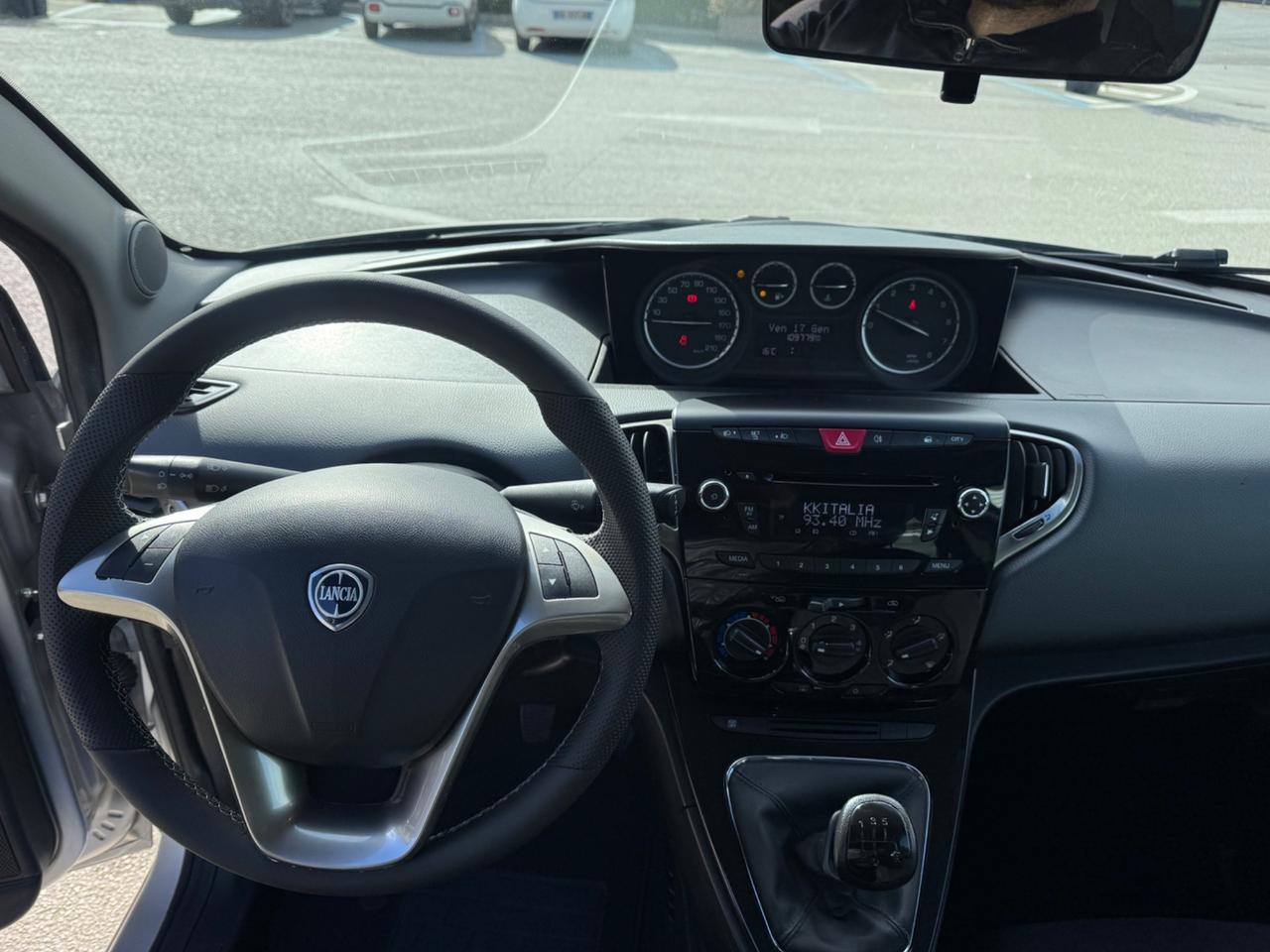 Lancia Ypsilon 1.2 69 CV 5 porte Gold