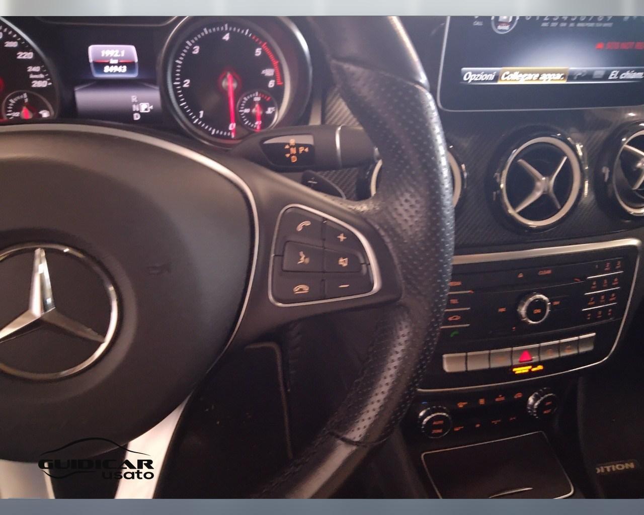 Mercedes-Benz GLA-X156 2017 - GLA 200 d Night Edition auto