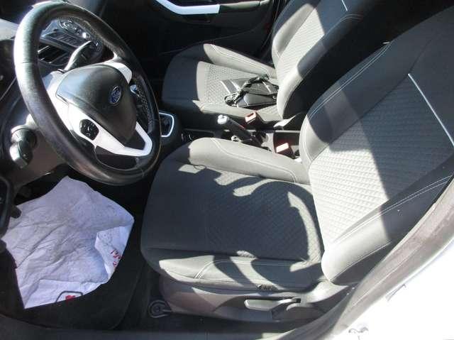 Ford Fiesta 1.4 gpl FULL OPTIONAL GARANTITA