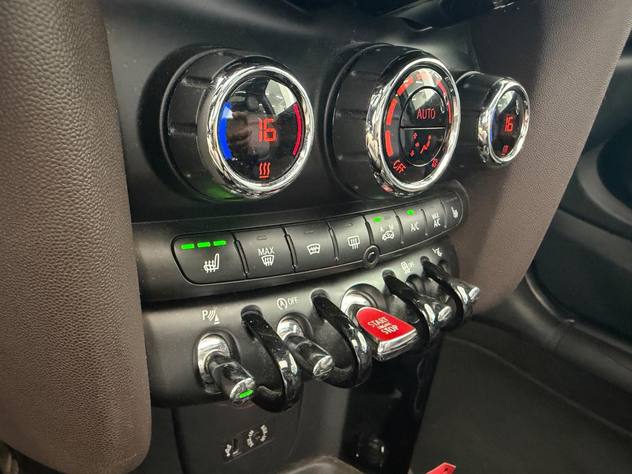 Mini COOPER One D 1.5 DIESEL TETTO finanziabile