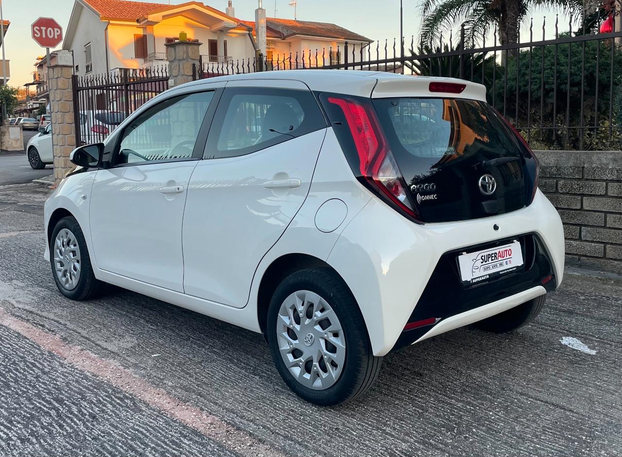 TOYOTA Aygo Connect 1.0 VVT-i 72CV X-BUSINESS
