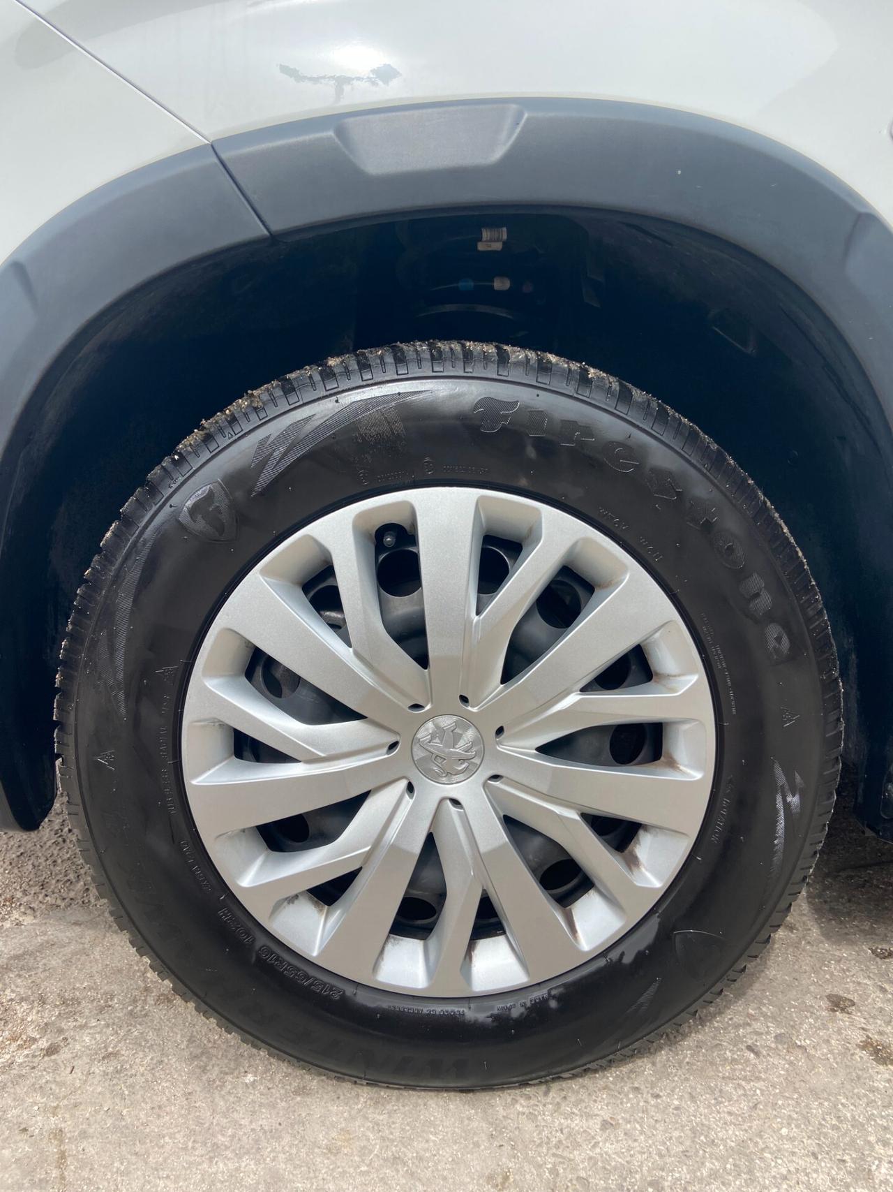 Peugeot Rifter BlueHDi 100 S&S Allure Standard