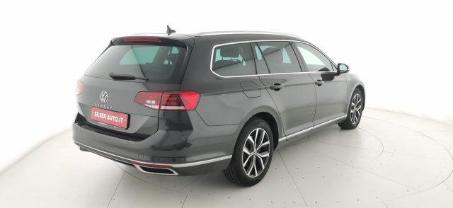VOLKSWAGEN Passat Variant 2.0 TDI SCR EVO DSG Executive