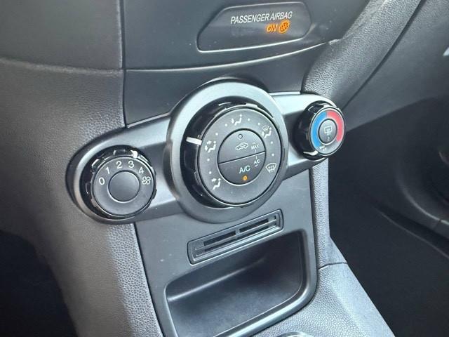 FORD Fiesta 1.5 TDCi 75CV 5 porte Business