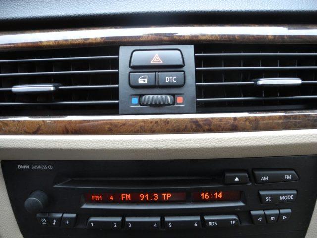 BMW 320 i Touring - PELLE - TETTO APRIBILE - LEGGERE NOTE