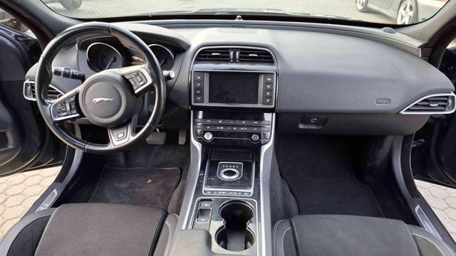 JAGUAR XE 2.0 D Turbo 180CV aut. R-Sport