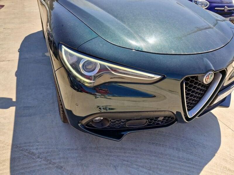 Alfa Romeo Stelvio 2017 2.2 t Business Q4 210cv auto my19