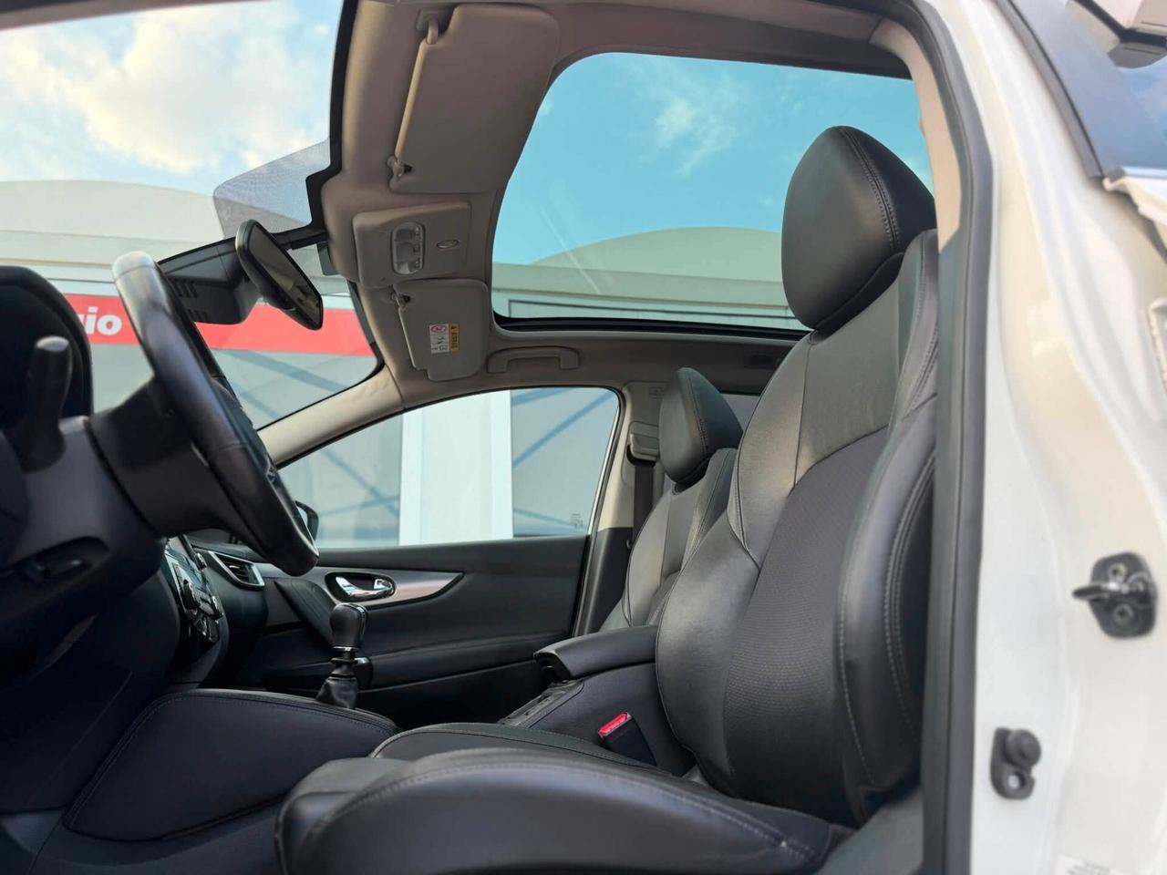 Nissan Qashqai 1.6 130 CV TEKNA FULL OPTIONAL UNICO PROPRIETARIO