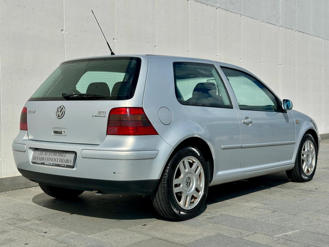 Volkswagen Golf GTI 1.8 turbo 20V cat 3p.
