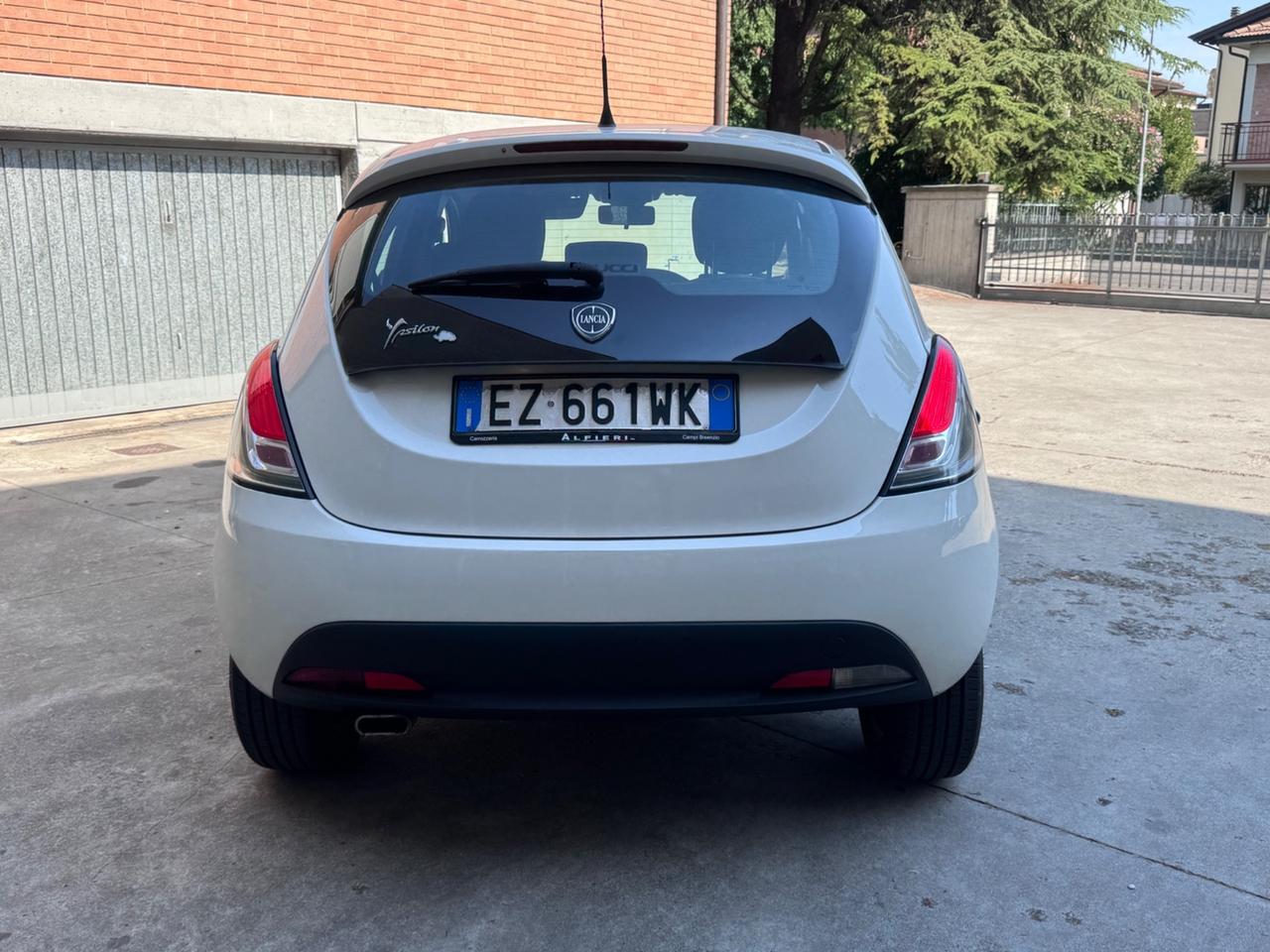 Lancia Ypsilon 1.2 69 CV 5 porte GPL Ecochic Gold