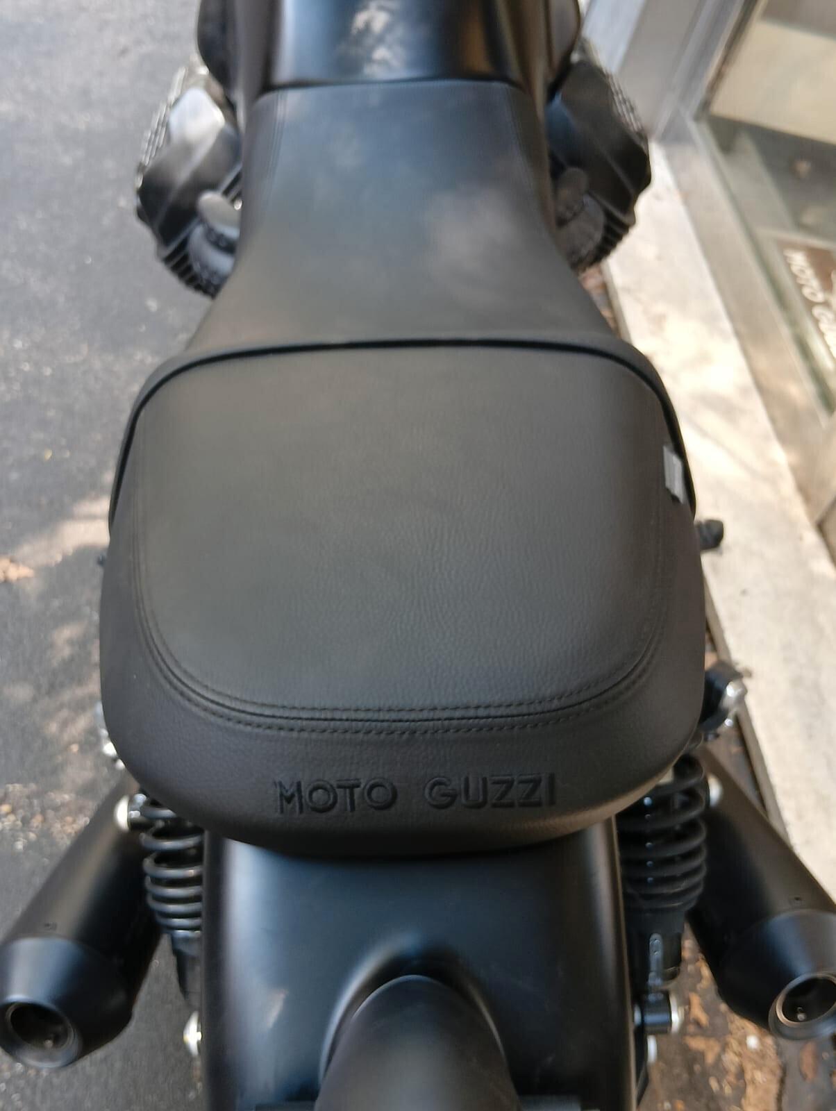 Moto Guzzi V7 IV STONE ABS E5