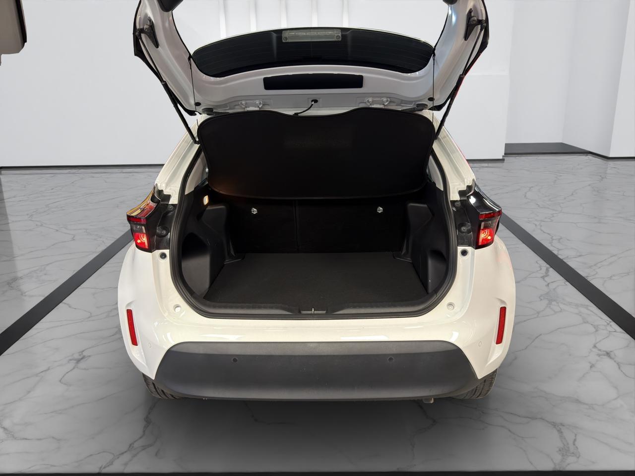 Toyota Yaris Cross 1.5h Business fwd 116cv e-cvt