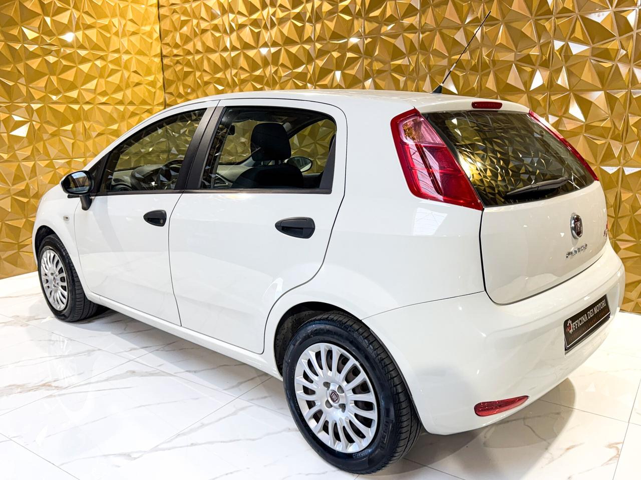 Fiat Punto 1.3 MJT II 75 CV 5 porte Street