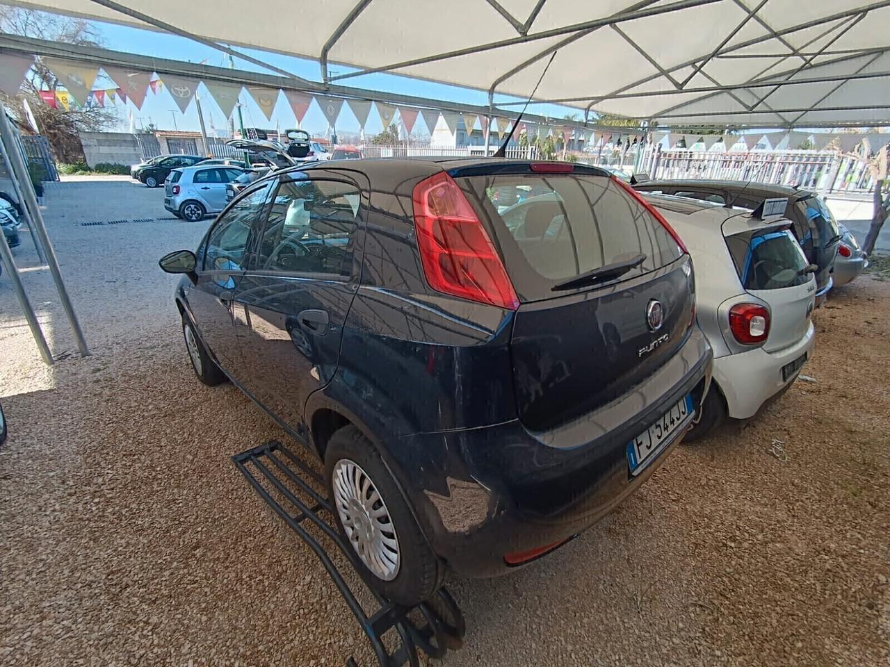 Fiat Punto 1.4 8V 5 porte Natural Power Street