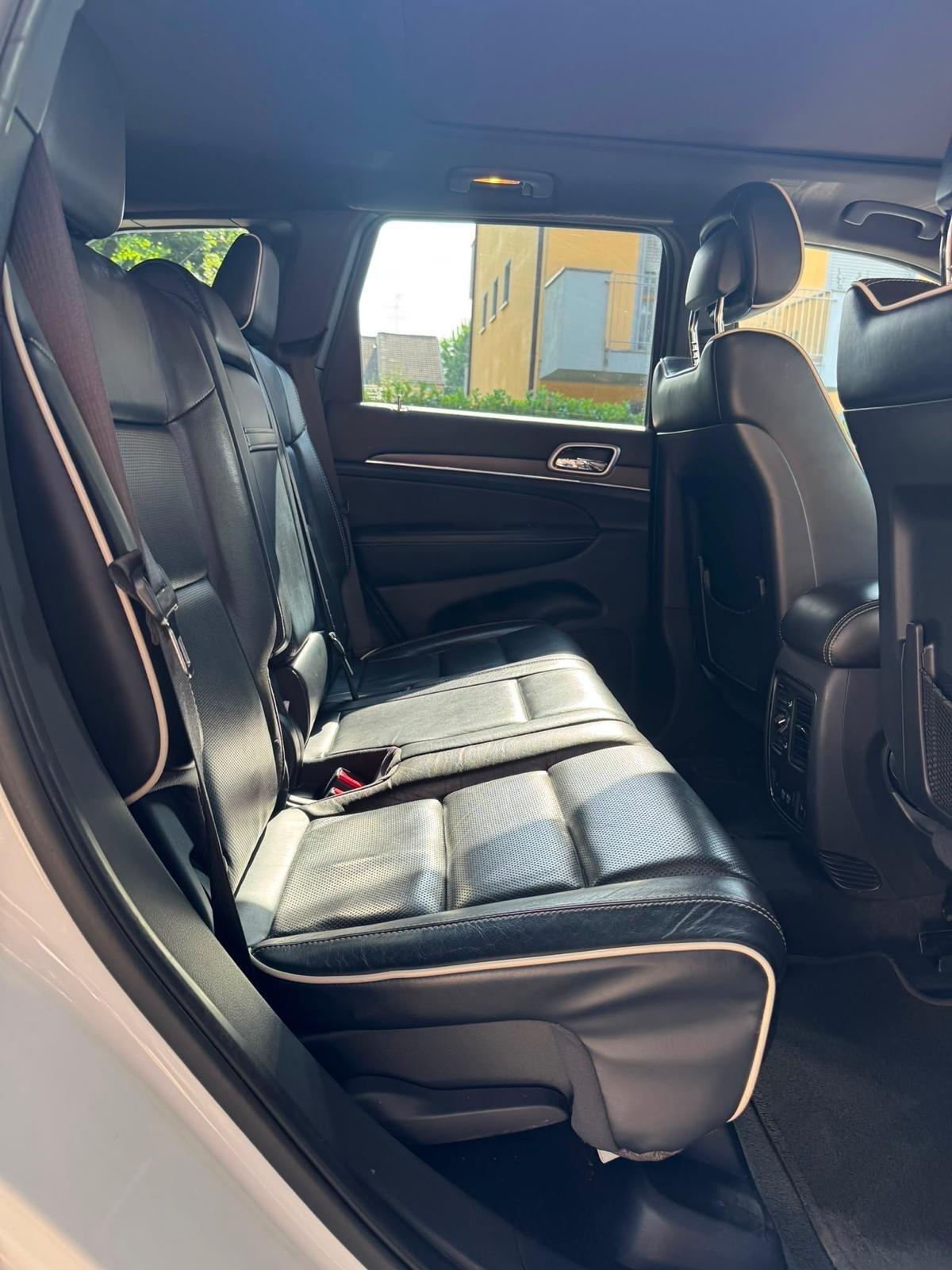 Jeep Grand Cherokee 3.0 V6 CRD 250 CV Multijet II Overland