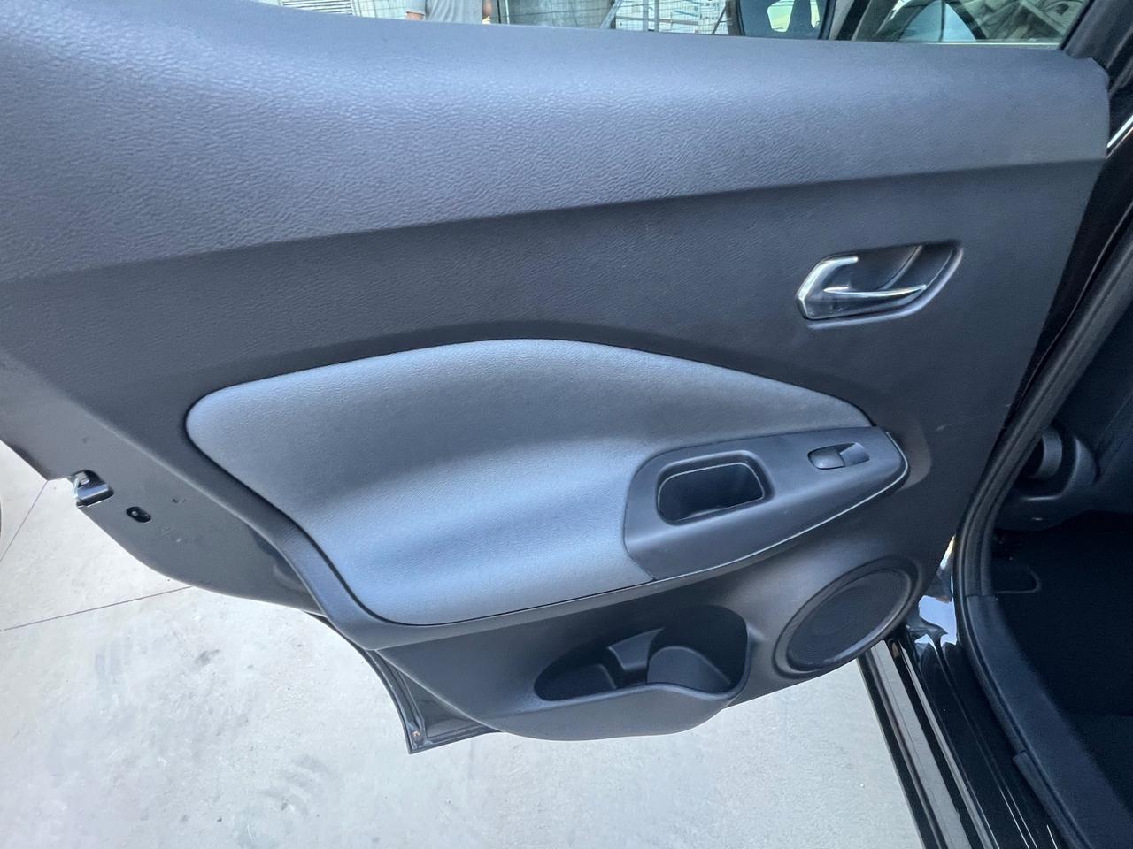 Nissan Juke 1.0 DIG-T 114 CV N-Connecta