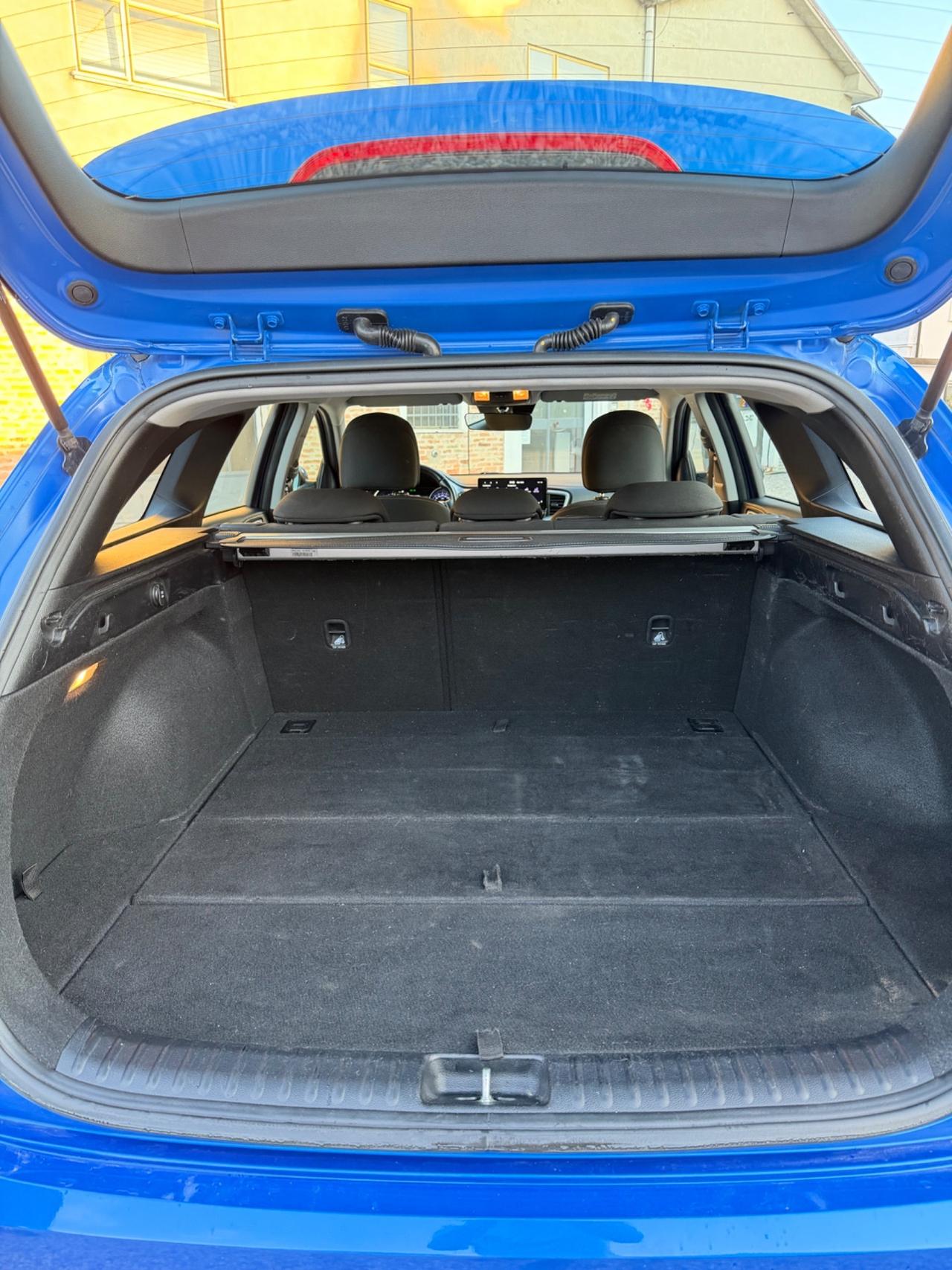 Kia Ceed 1.6 CRDi 136 CV MHEV DCT SW Business