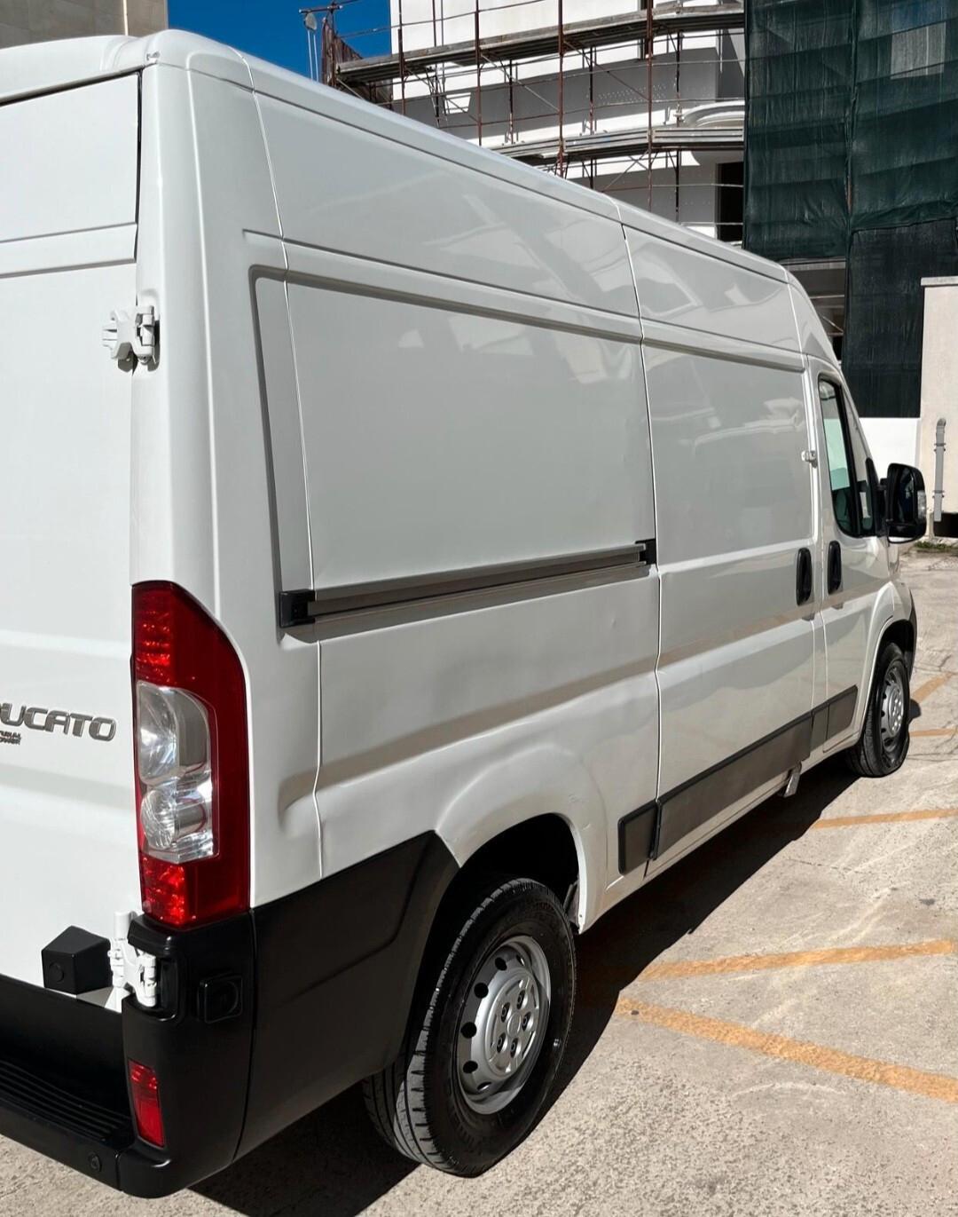 FURGONE IVECO DAILY BENZINA METANO PERFETTO