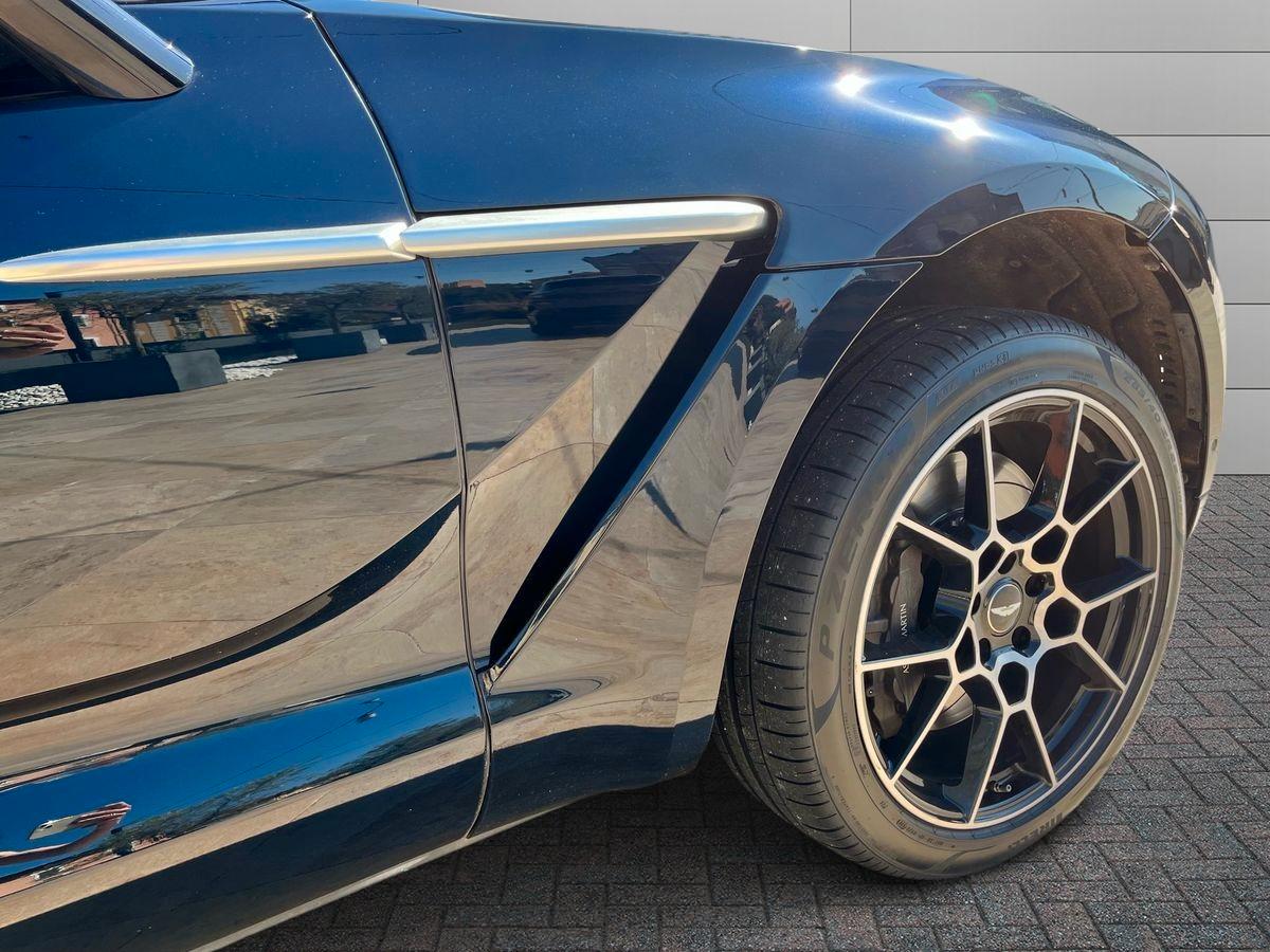 ASTON MARTIN DBX 4.0 auto