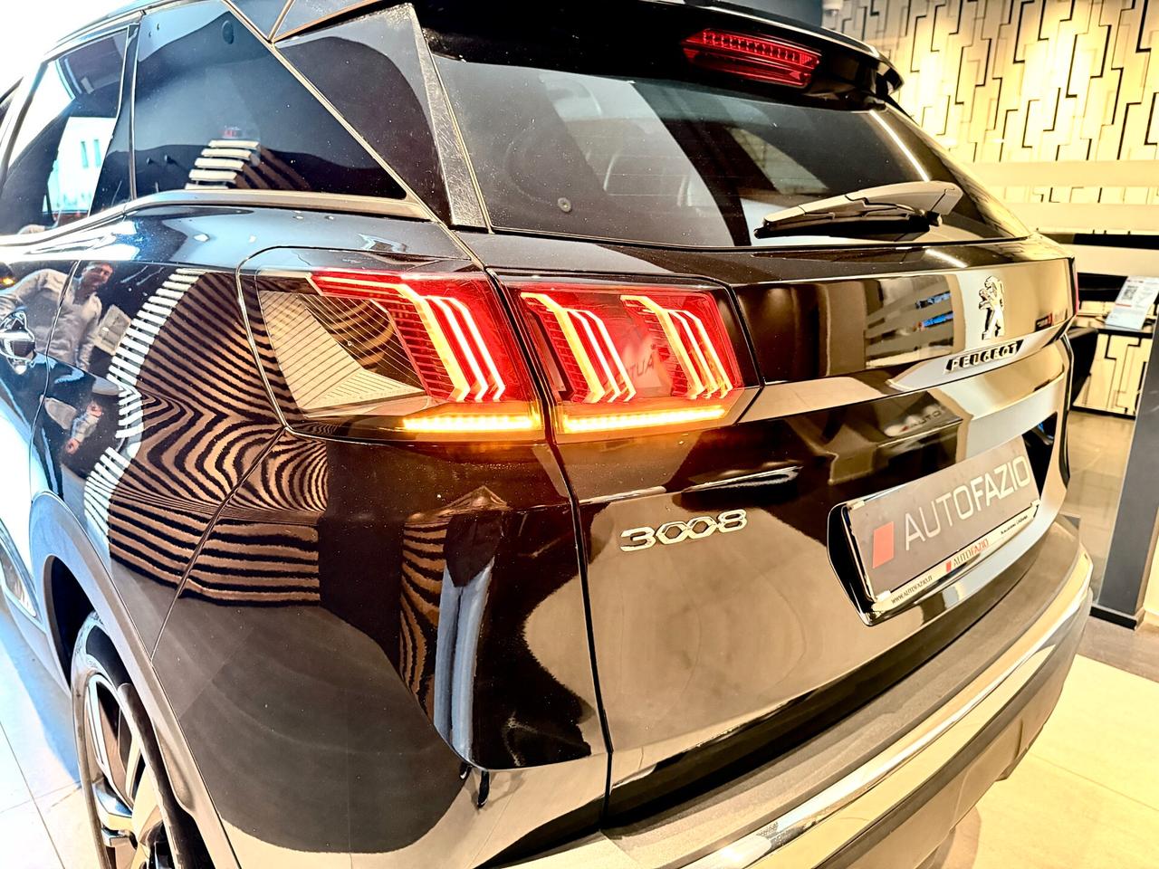 Peugeot 3008 BlueHDi 130 S&S EAT8 Allure