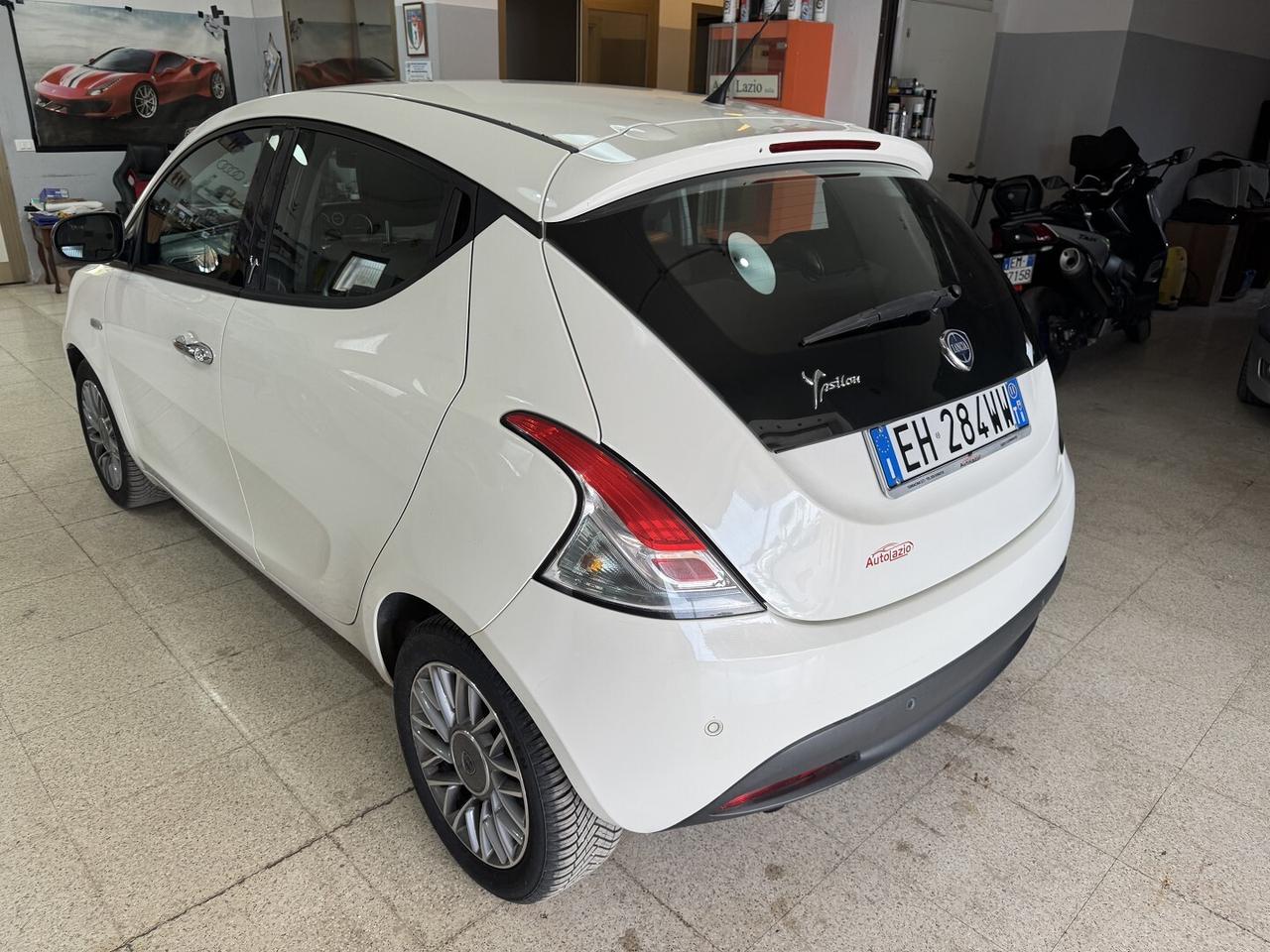 LANCIA YPSILON 900 T.Air