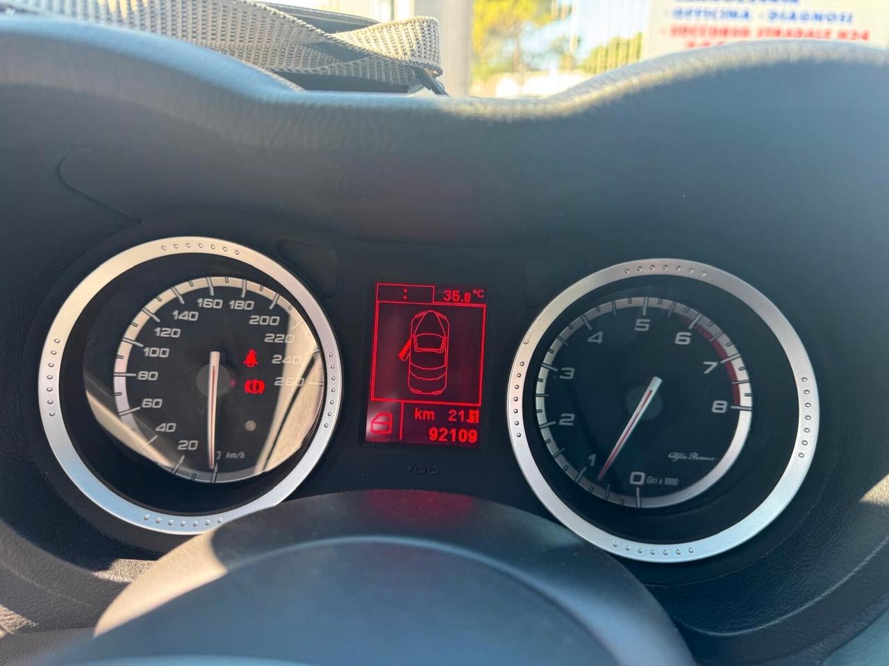 Alfa Romeo Spider 1750 TBi