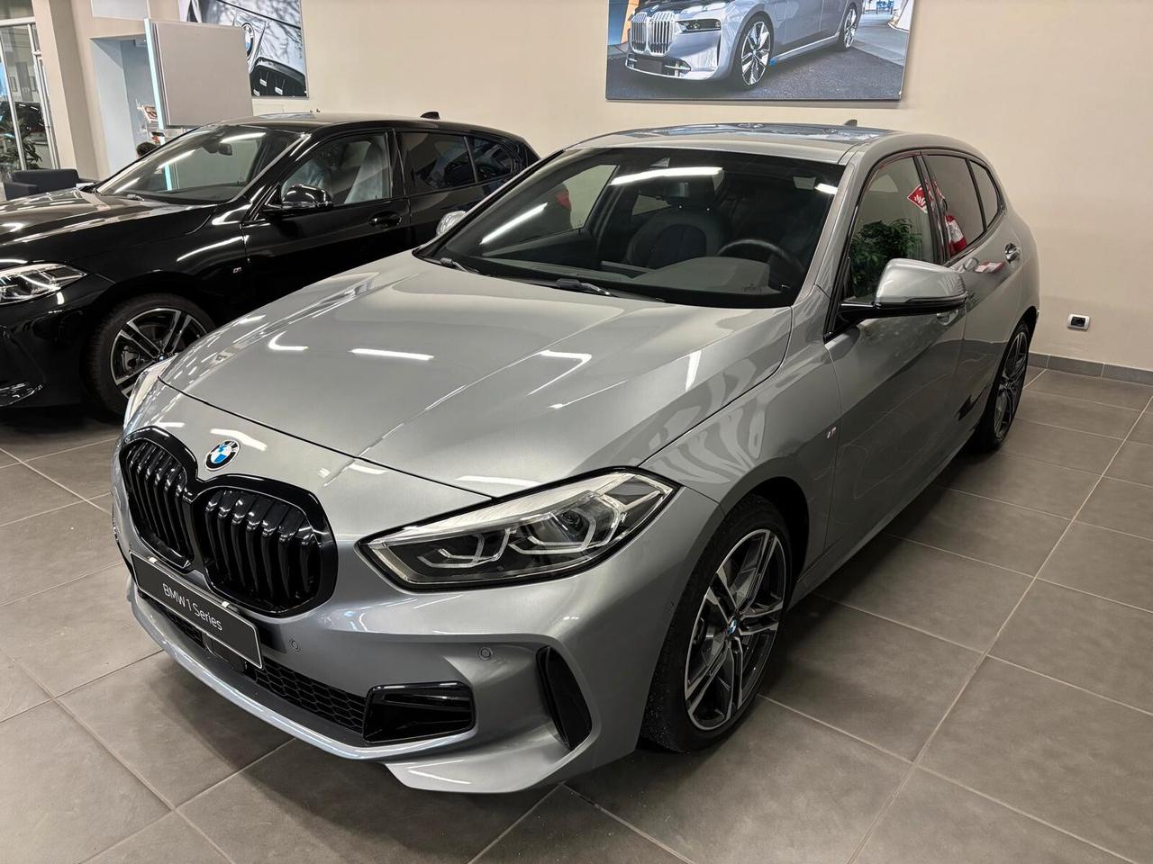 Bmw 118 118d 5p. Msport