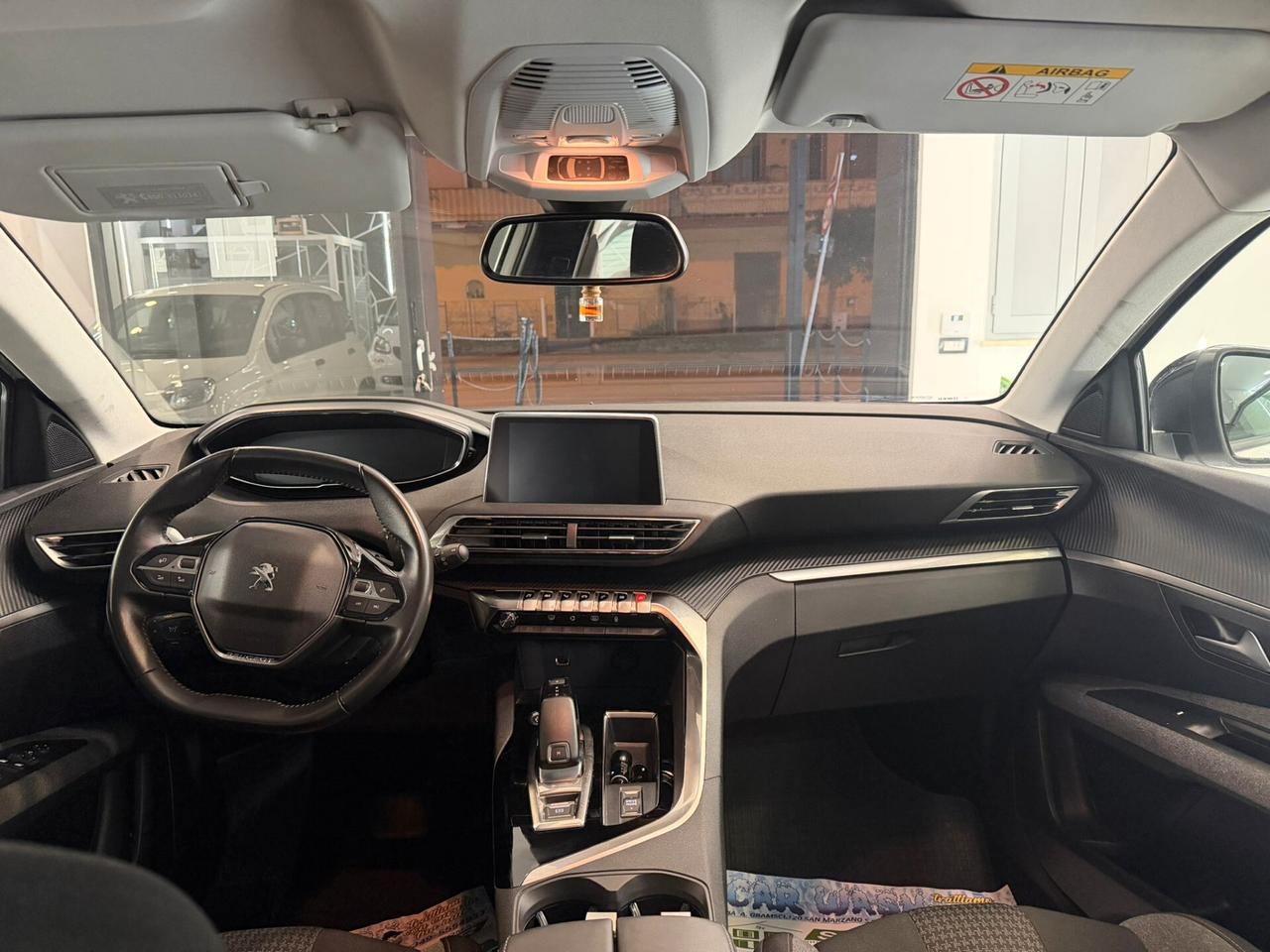 Peugeot 3008 BlueHDi 130 S&S EAT8 Allure