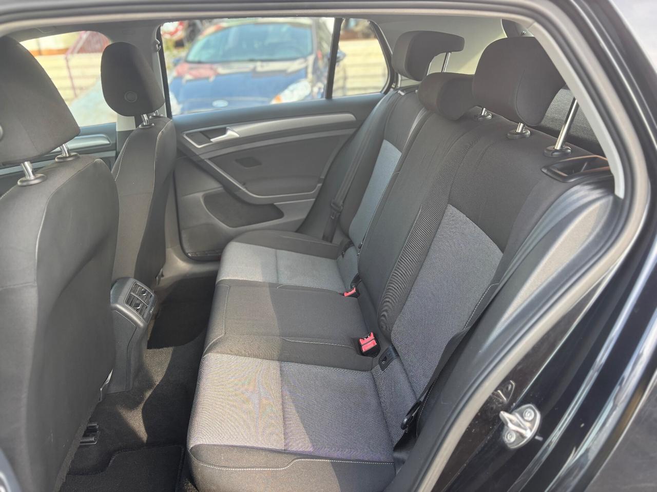 Volkswagen Golf 1.6 TDI