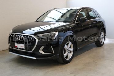 Audi Q3 35 2.0 tdi Business Advanced s-tronic