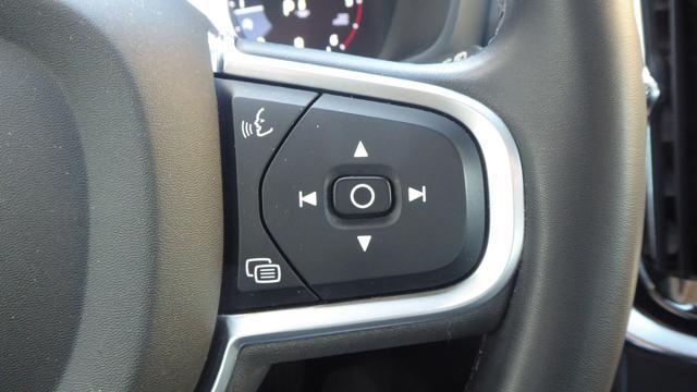 VOLVO V60 B4 (d) Geartronic Momentum Business
