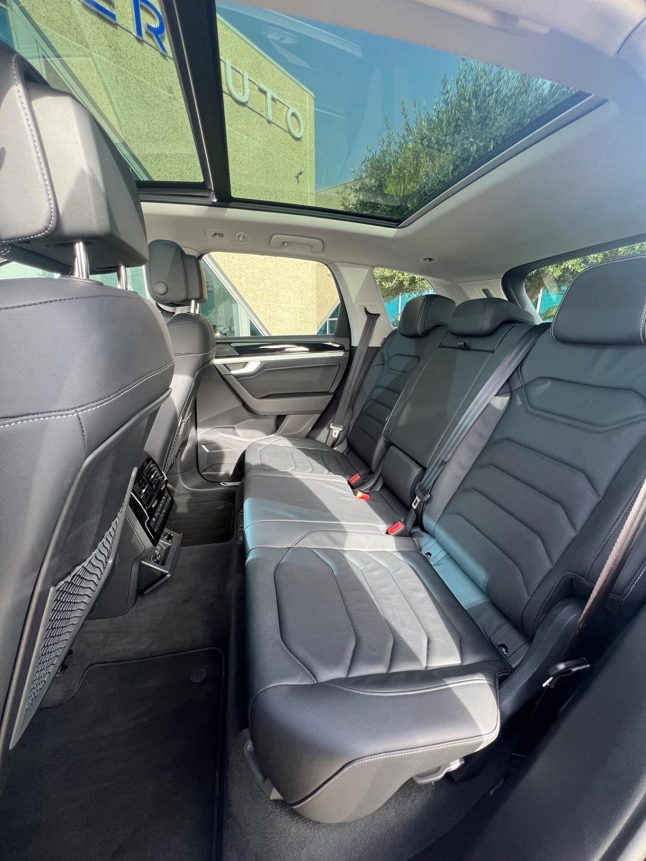 Volkswagen Touareg 3.0 V6 TSI eHybrid Elegance Super Offerta T-Stock