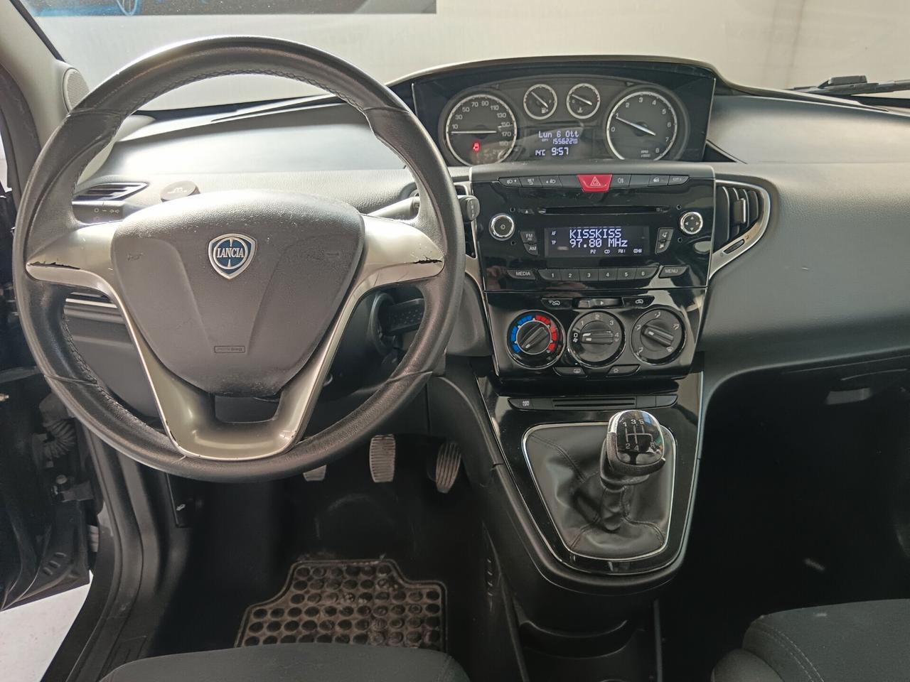 Lancia Ypsilon 1.2 69 CV 5 porte Gold