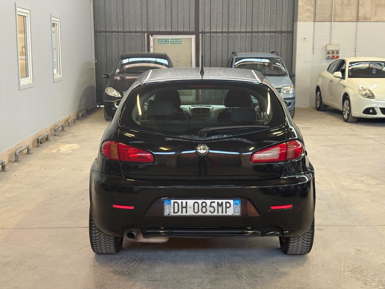 Alfa Romeo 147 1.6 16V TS (105) 5 porte Black Line