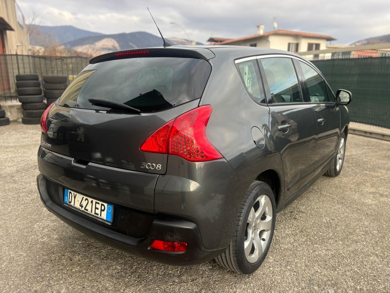 Peugeot 3008 1.6 HDi 110CV Premium