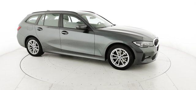 BMW 320 d Touring mhev 48V xdrive Business Advantage auto