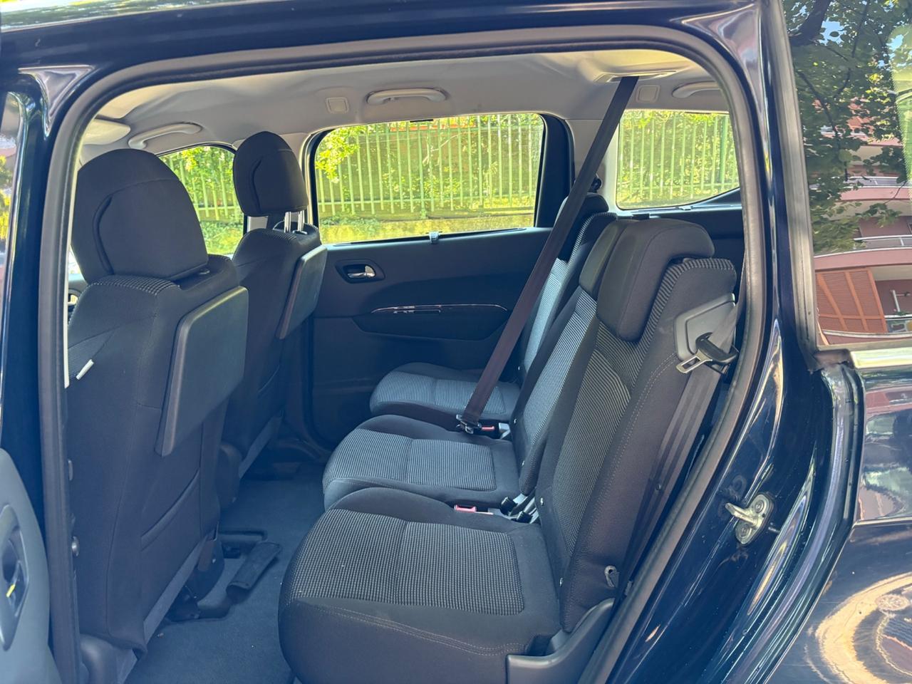 Peugeot 5008 1.6 HDi 112CV Business