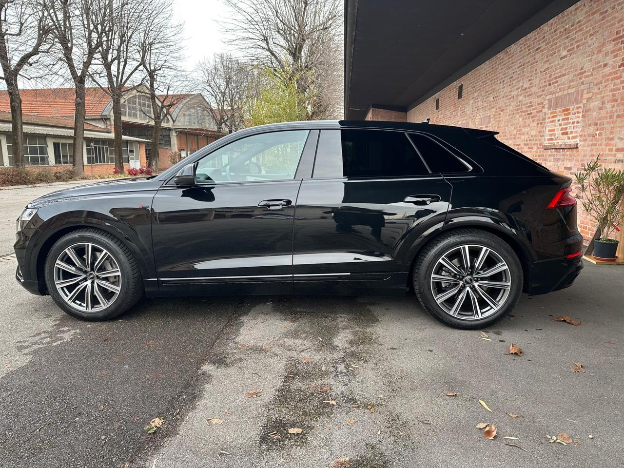 Audi Q8 50 TDI 286 CV quattro tiptronic Sport