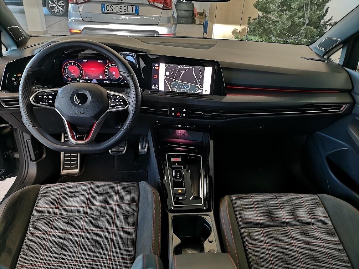 Volkswagen Golf GTI 2.0 TSI DSG MATRIX ACC DCC