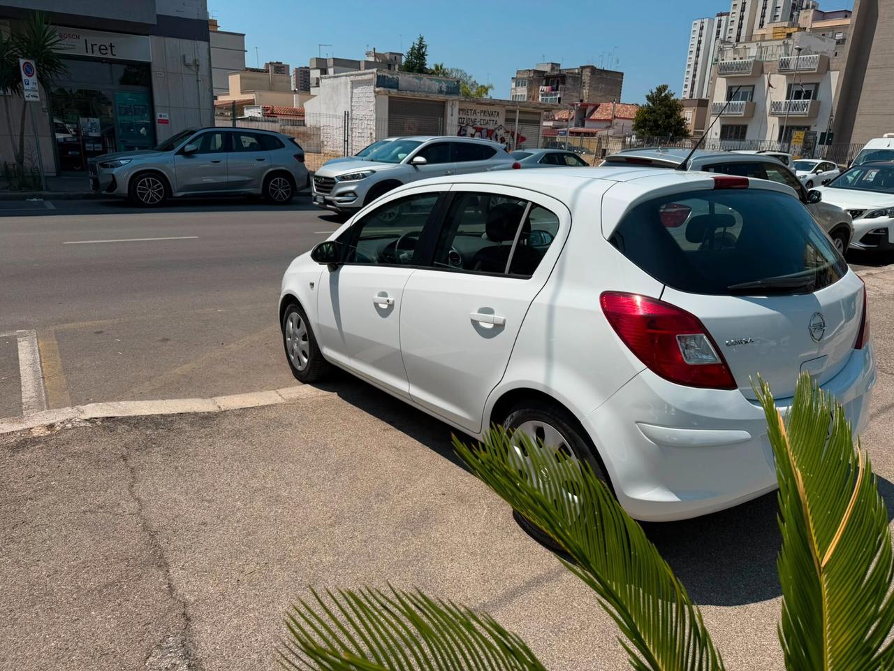 Opel Corsa 1.2 5 porte Club